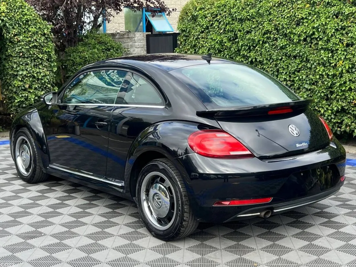 Volkswagen Beetle Hatchback, Petrol, 2017, Black