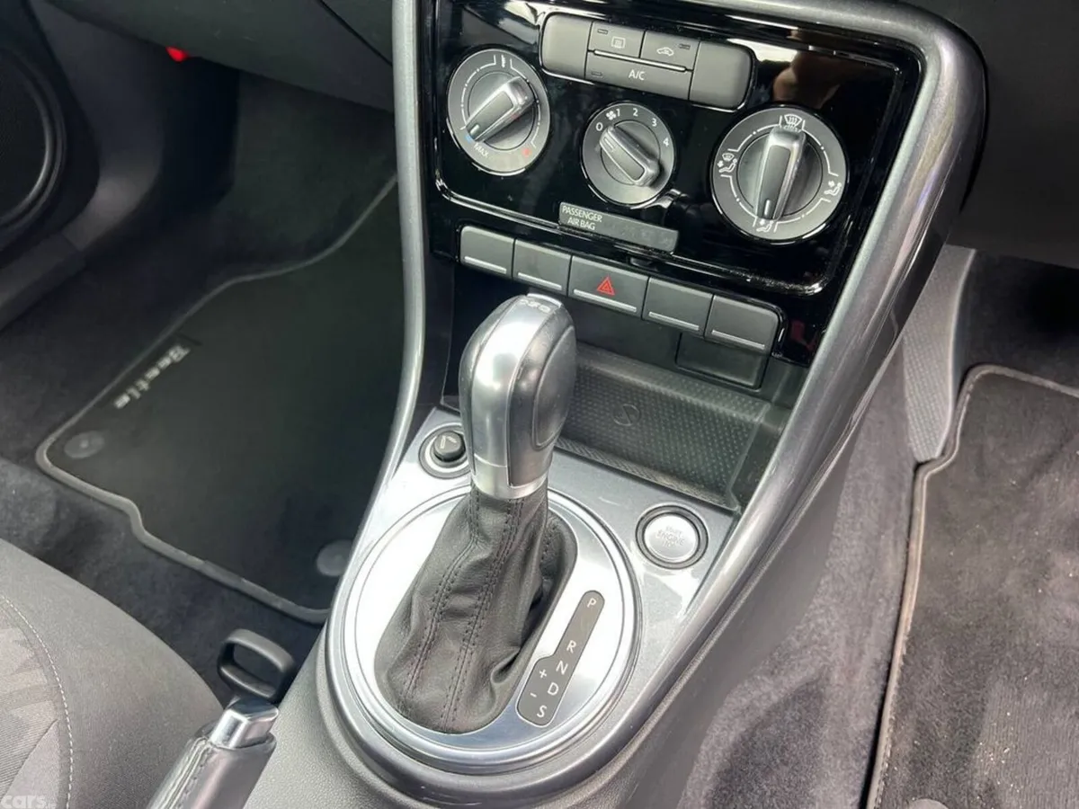 Volkswagen Beetle Hatchback, Petrol, 2017, Black