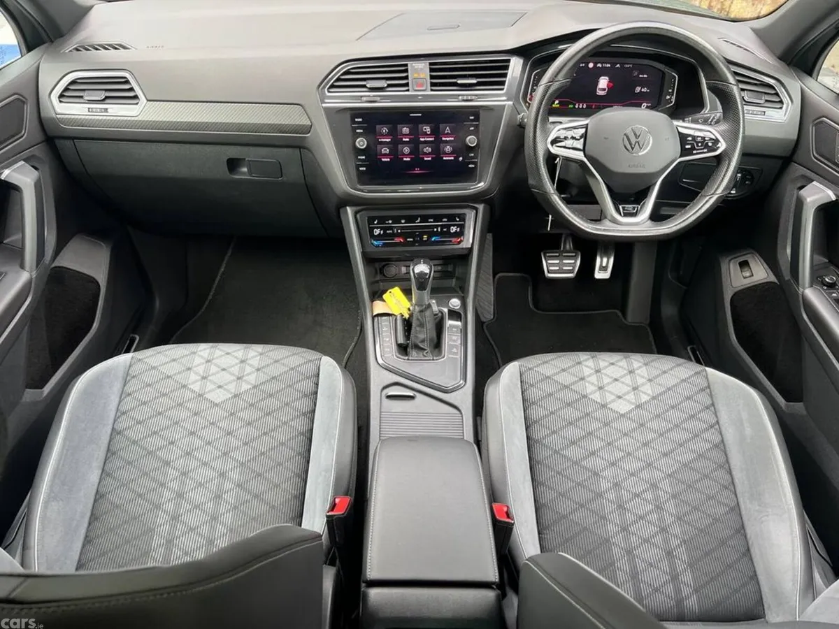 Volkswagen Tiguan SUV, Petrol Plug-in Hybrid, 2024, Grey