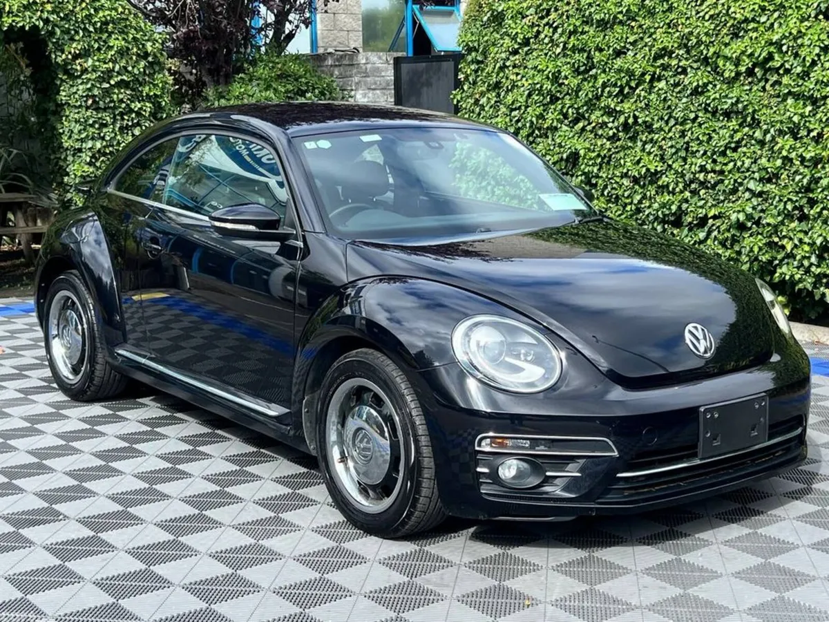 Volkswagen Beetle Hatchback, Petrol, 2017, Black