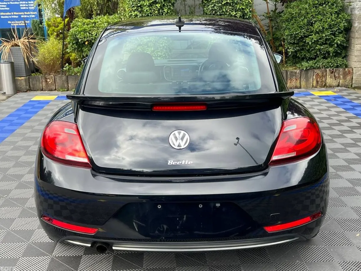 Volkswagen Beetle Hatchback, Petrol, 2017, Black