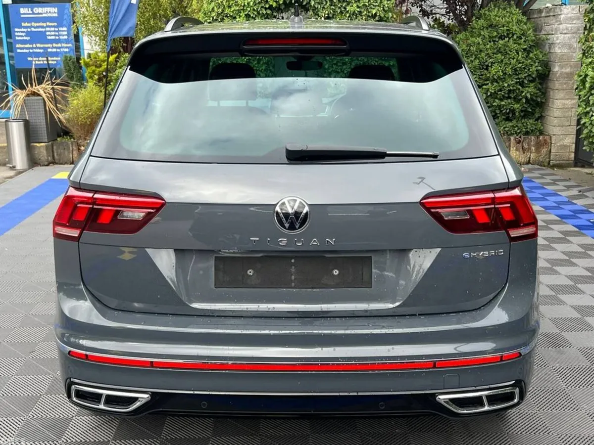 Volkswagen Tiguan SUV, Petrol Plug-in Hybrid, 2024, Grey