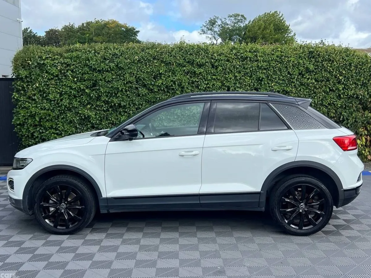 Volkswagen T-Roc SUV, Diesel, 2022, White