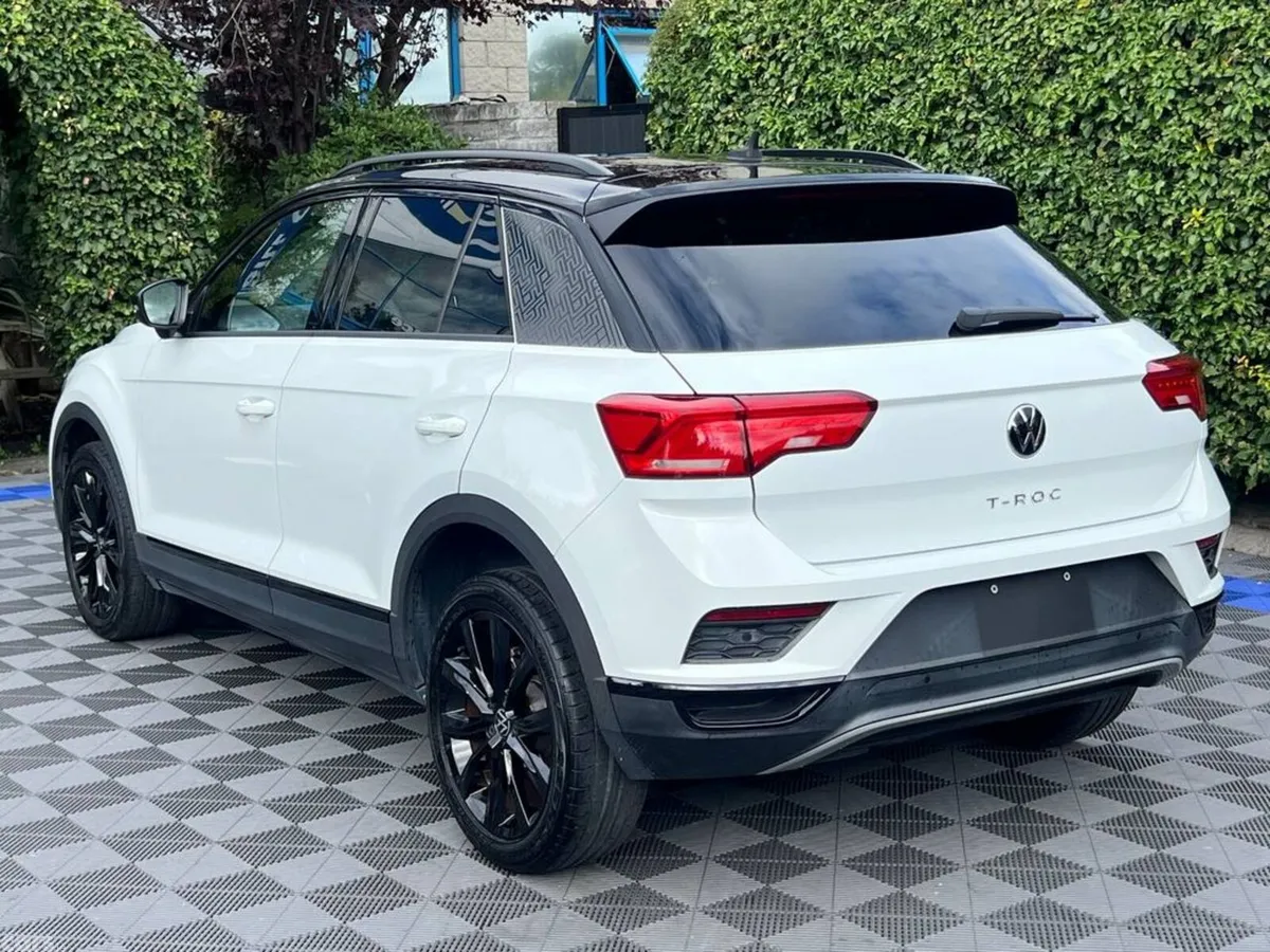 Volkswagen T-Roc SUV, Diesel, 2022, White