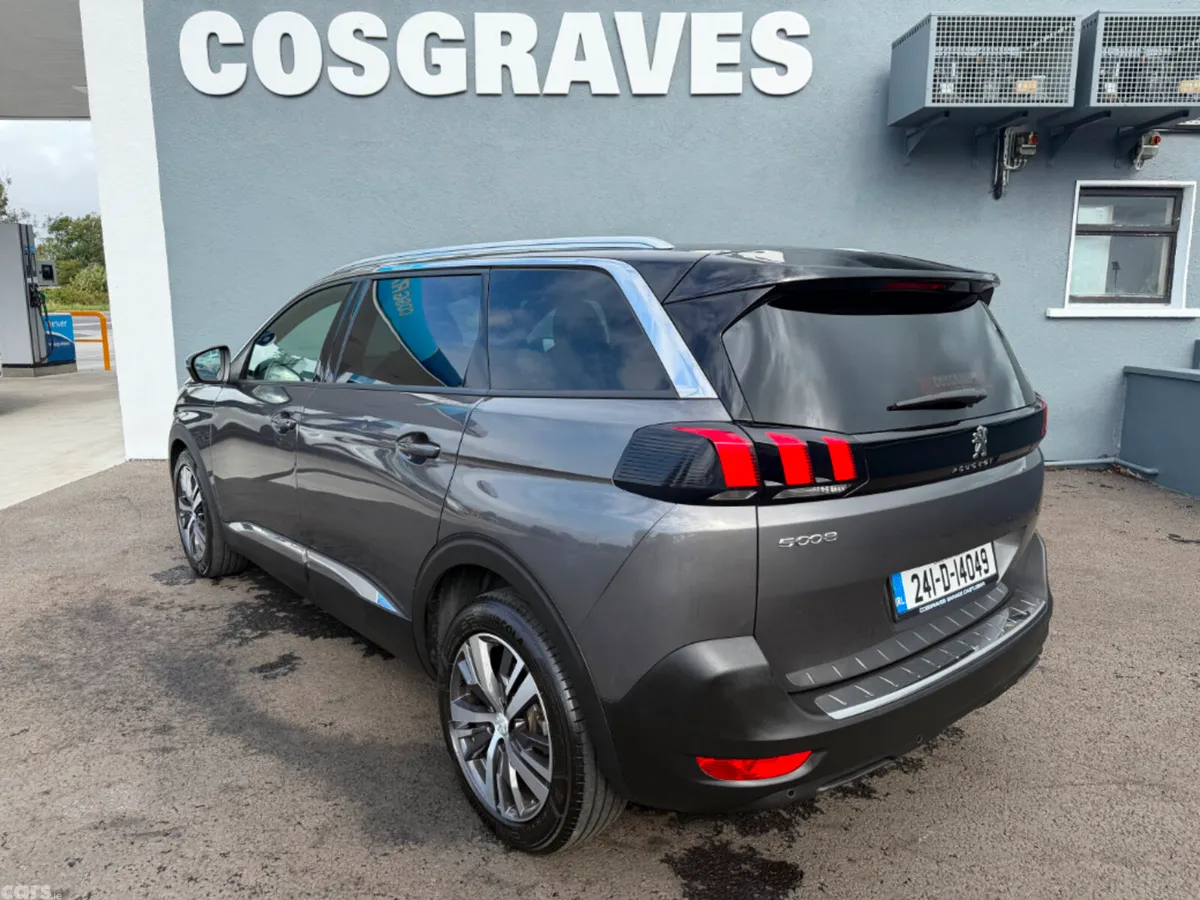 Peugeot 5008 MPV, Diesel, 2024, Grey