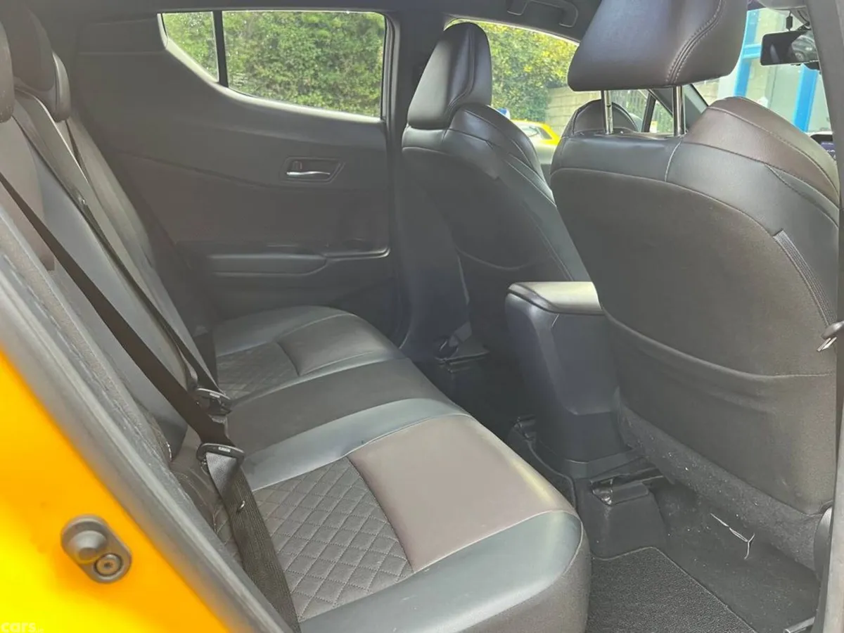 Toyota C-HR SUV, Petrol Hybrid, 2018, Orange
