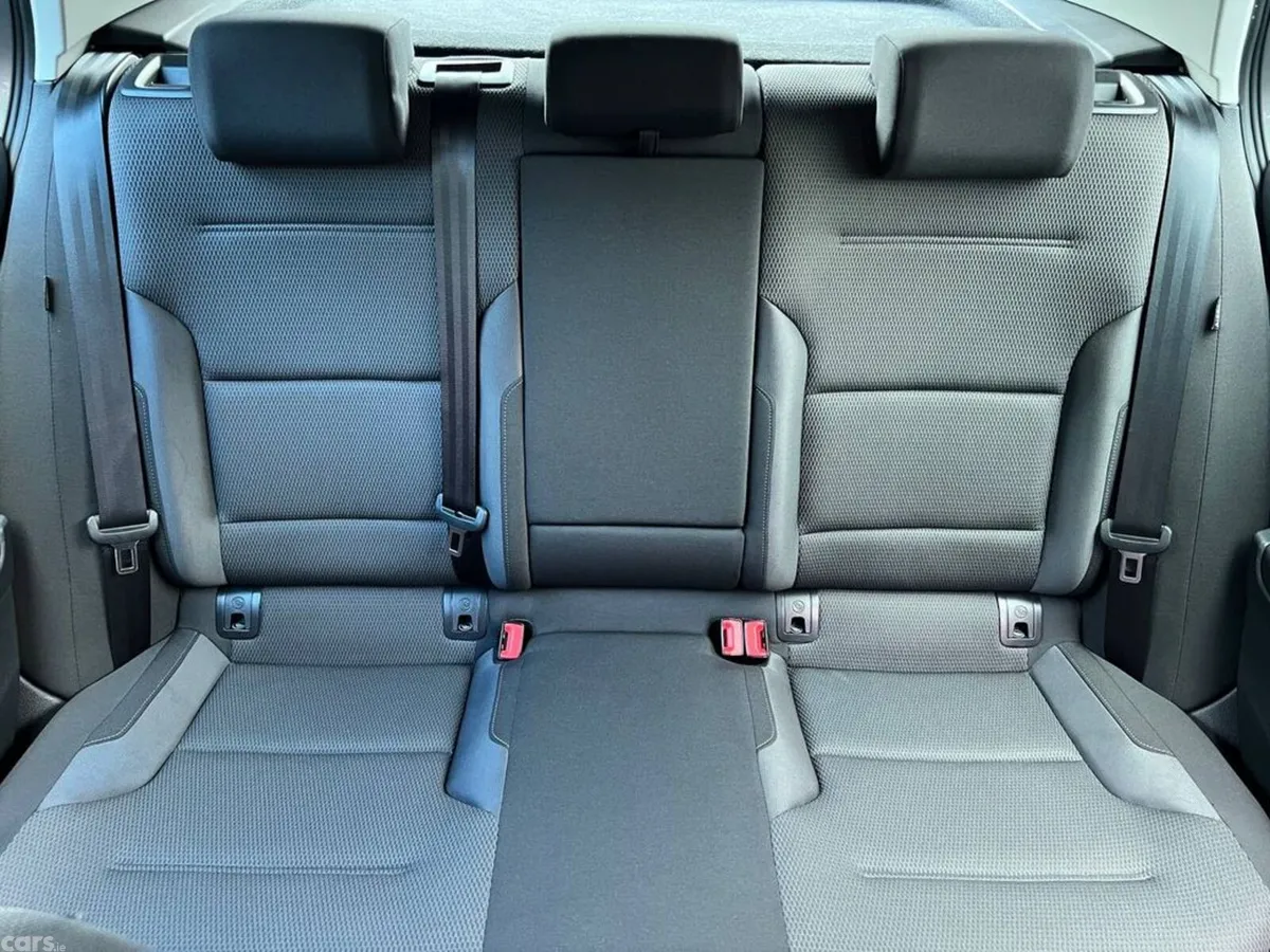Volkswagen Golf Hatchback, Petrol, 2019, Grey
