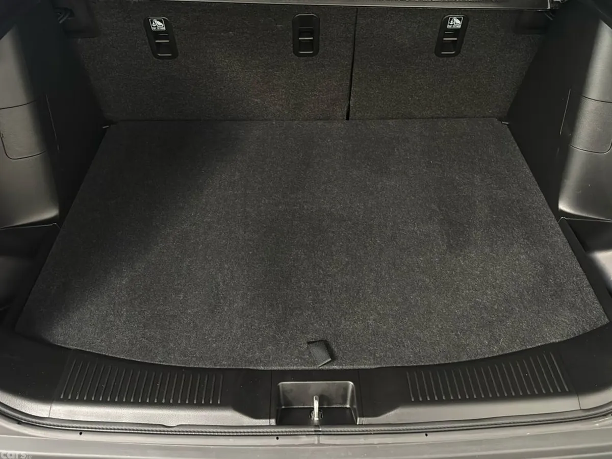 Suzuki SX4 Hatchback, Petrol, 2024, Blue