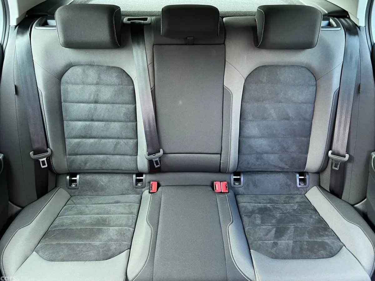 Volkswagen Golf Hatchback, Petrol, 2017, White
