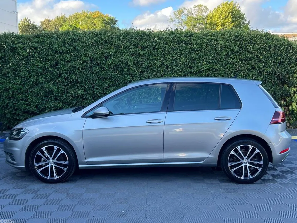 Volkswagen Golf Hatchback, Petrol, 2019, Grey