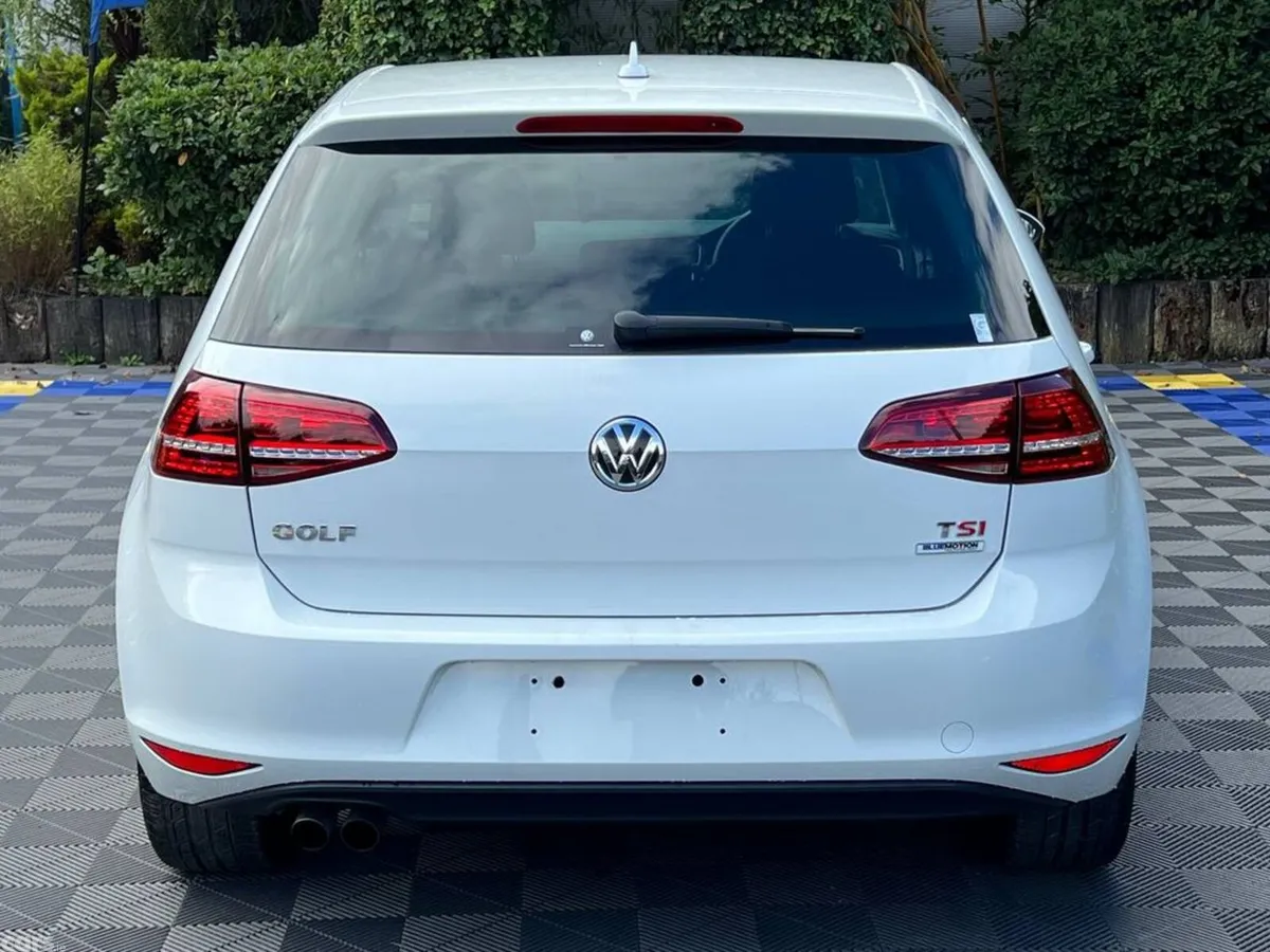 Volkswagen Golf Hatchback, Petrol, 2017, White