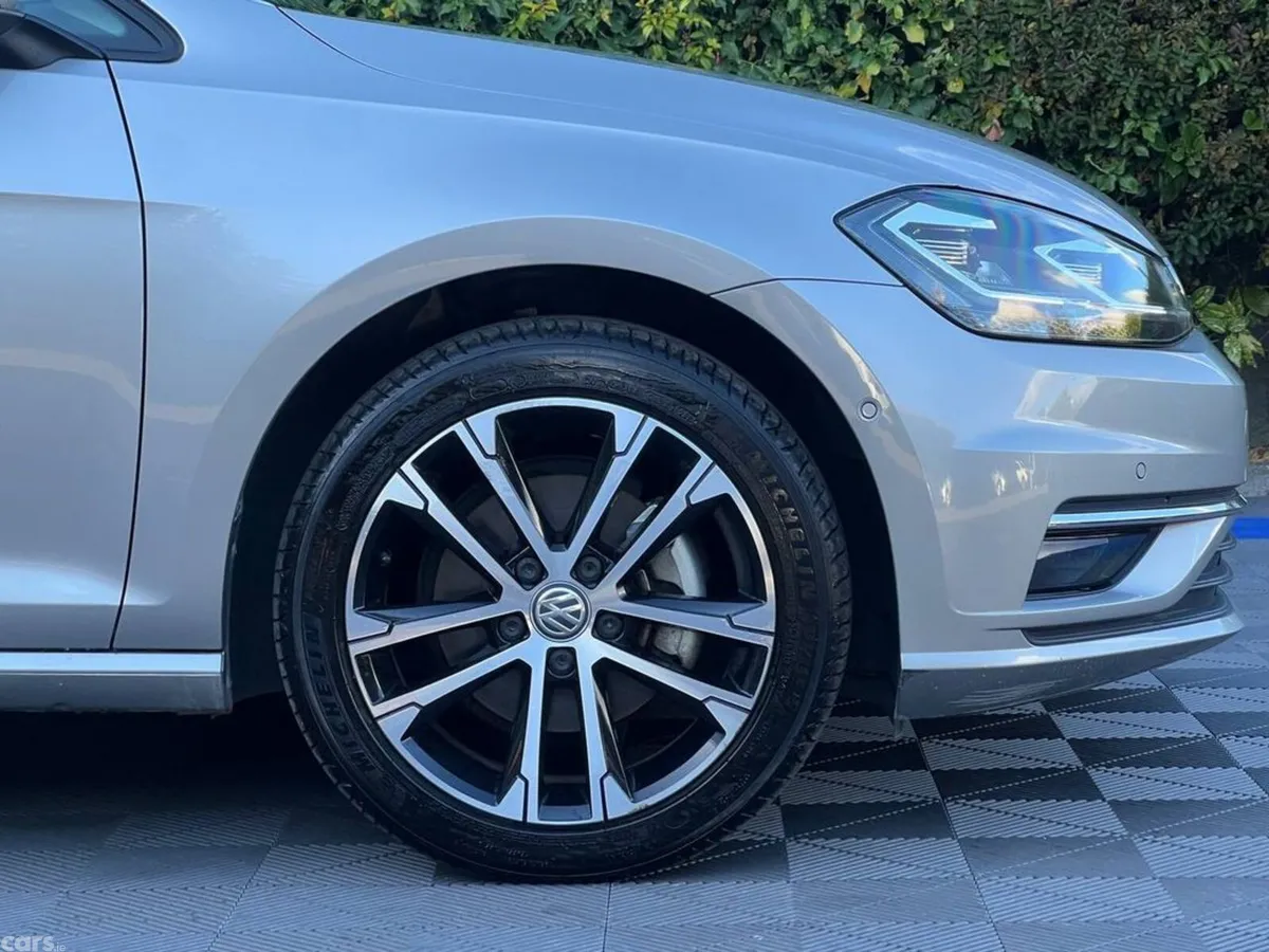 Volkswagen Golf Hatchback, Petrol, 2019, Grey