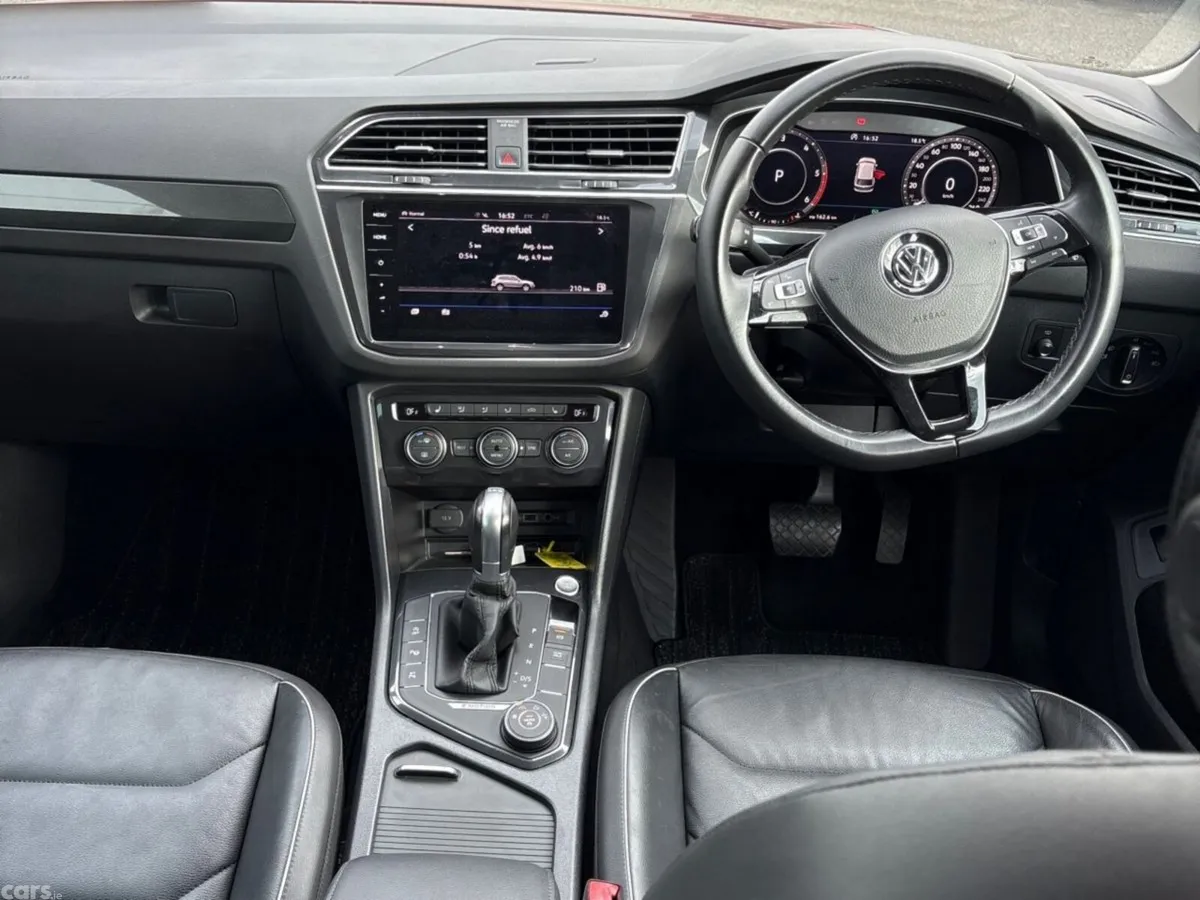 Volkswagen Tiguan SUV, Diesel, 2020, Red