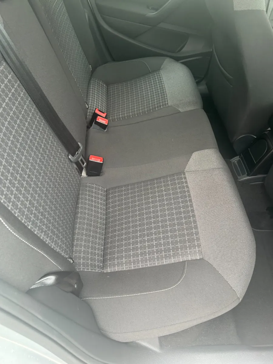 Volkswagen Polo Hatchback, Petrol, 2017, Silver
