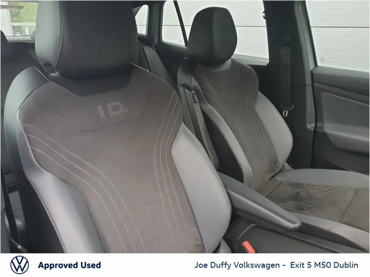 Volkswagen ID.4 Estate, Electric, 2023, Grey