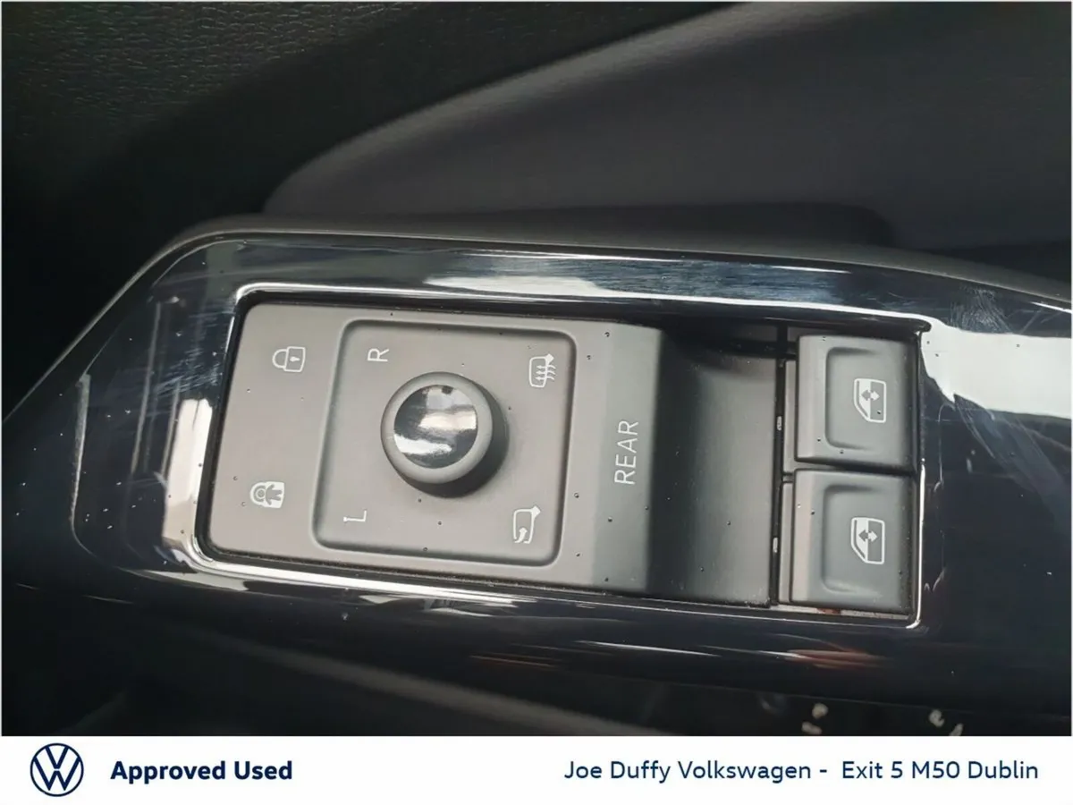 Volkswagen ID.4 Estate, Electric, 2023, Grey
