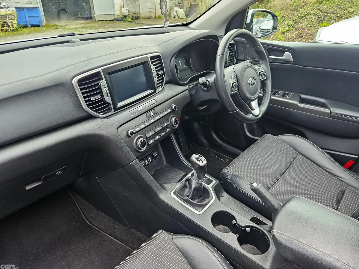 Kia Sportage SUV, Diesel, 2016, White