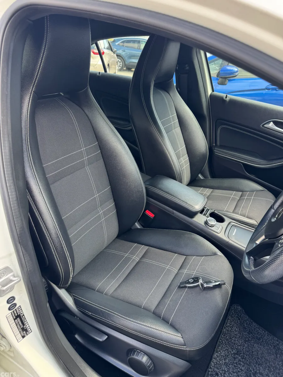 Mercedes-Benz A-Class Hatchback, Petrol, 2013, White