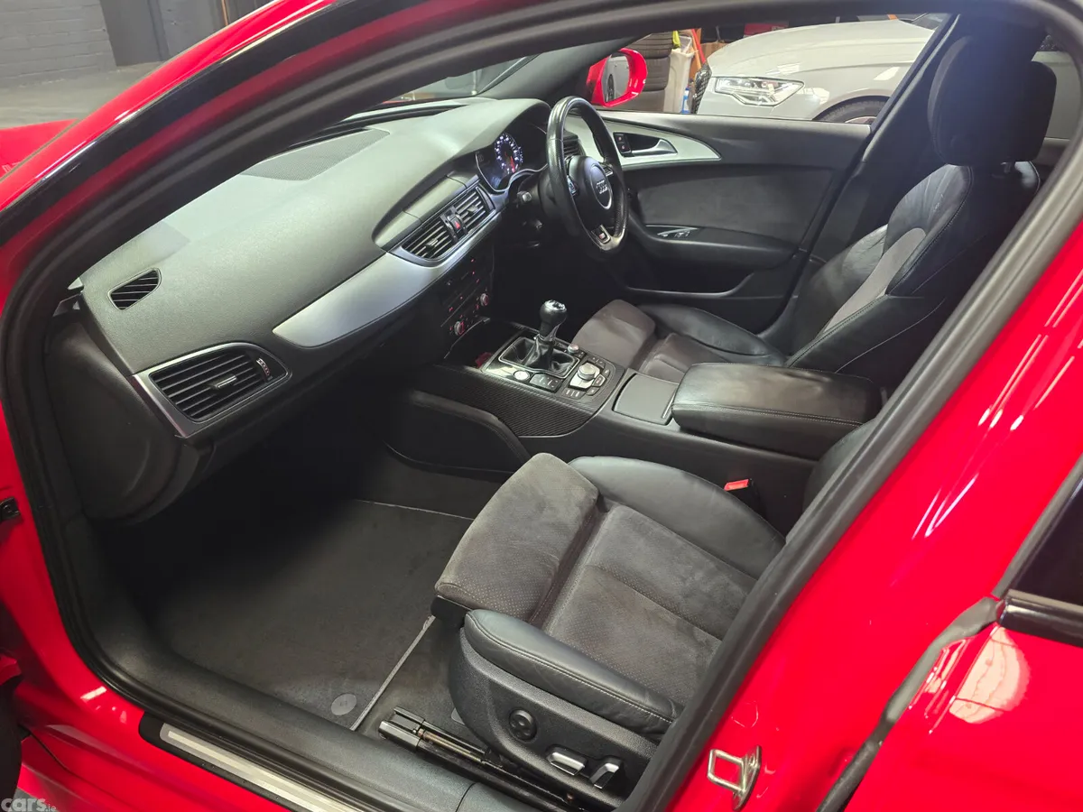 Audi A6 Saloon, Diesel, 2017, Red