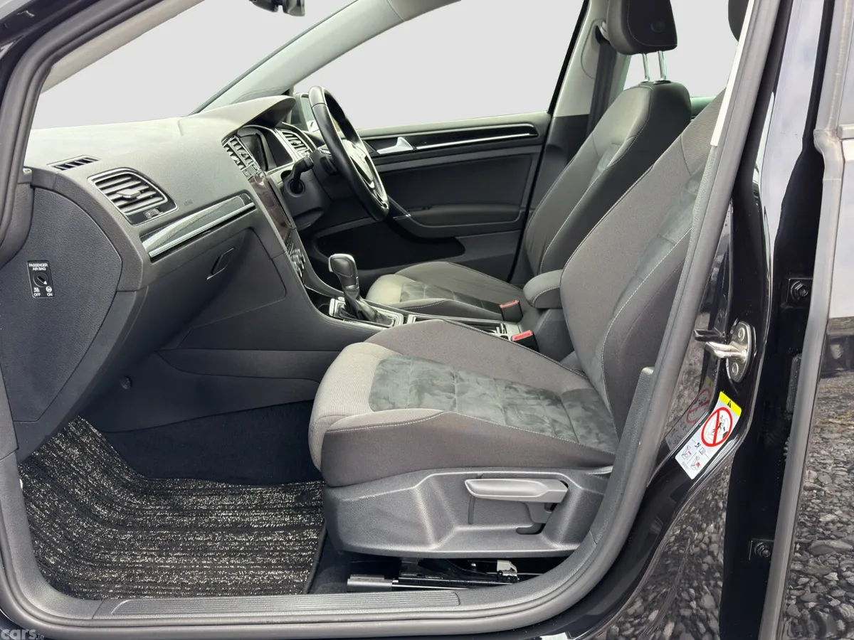 Volkswagen Golf Hatchback, Petrol, 2019, Black