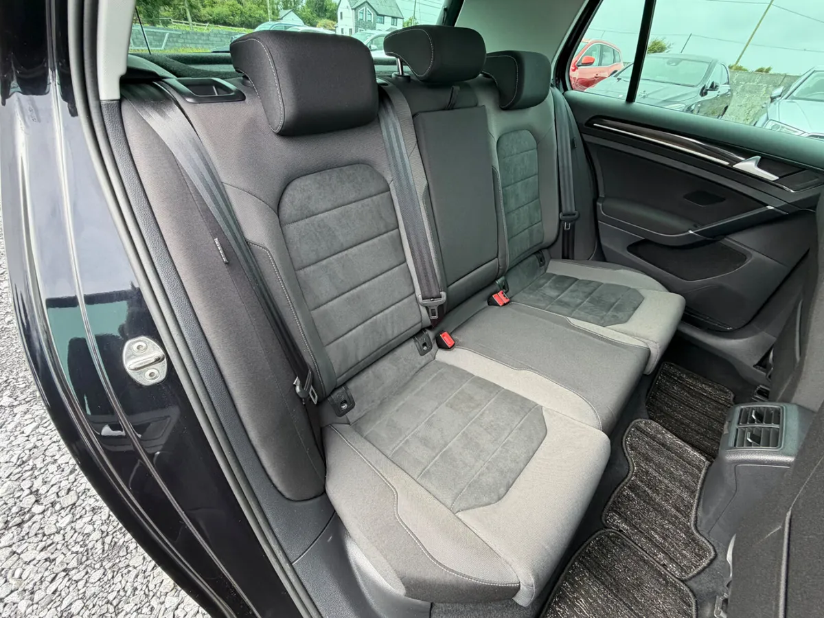 Volkswagen Golf Hatchback, Petrol, 2019, Black