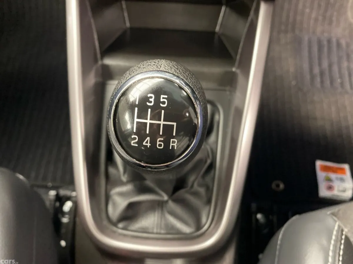 Suzuki Vitara SUV, Petrol, 2023, Blue