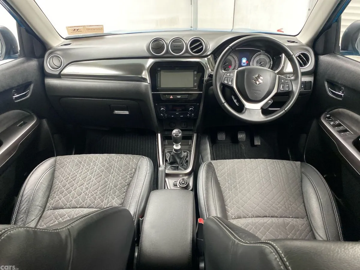 Suzuki Vitara SUV, Petrol, 2023, Blue