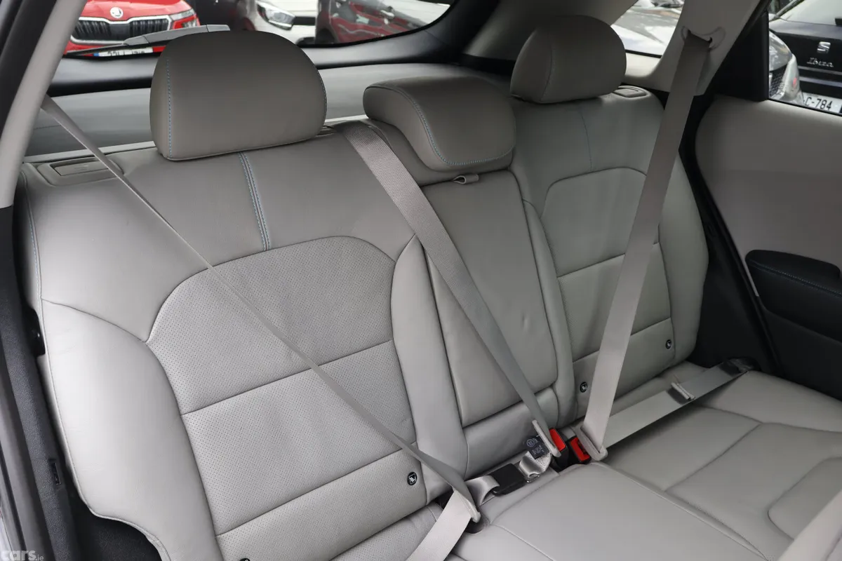 Kia Niro SUV, Petrol Plug-in Hybrid, 2019, Black