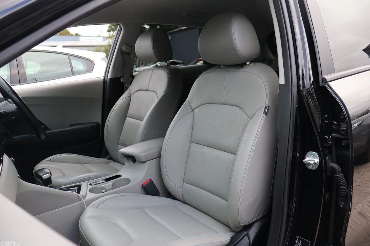 Kia Niro SUV, Petrol Plug-in Hybrid, 2019, Black