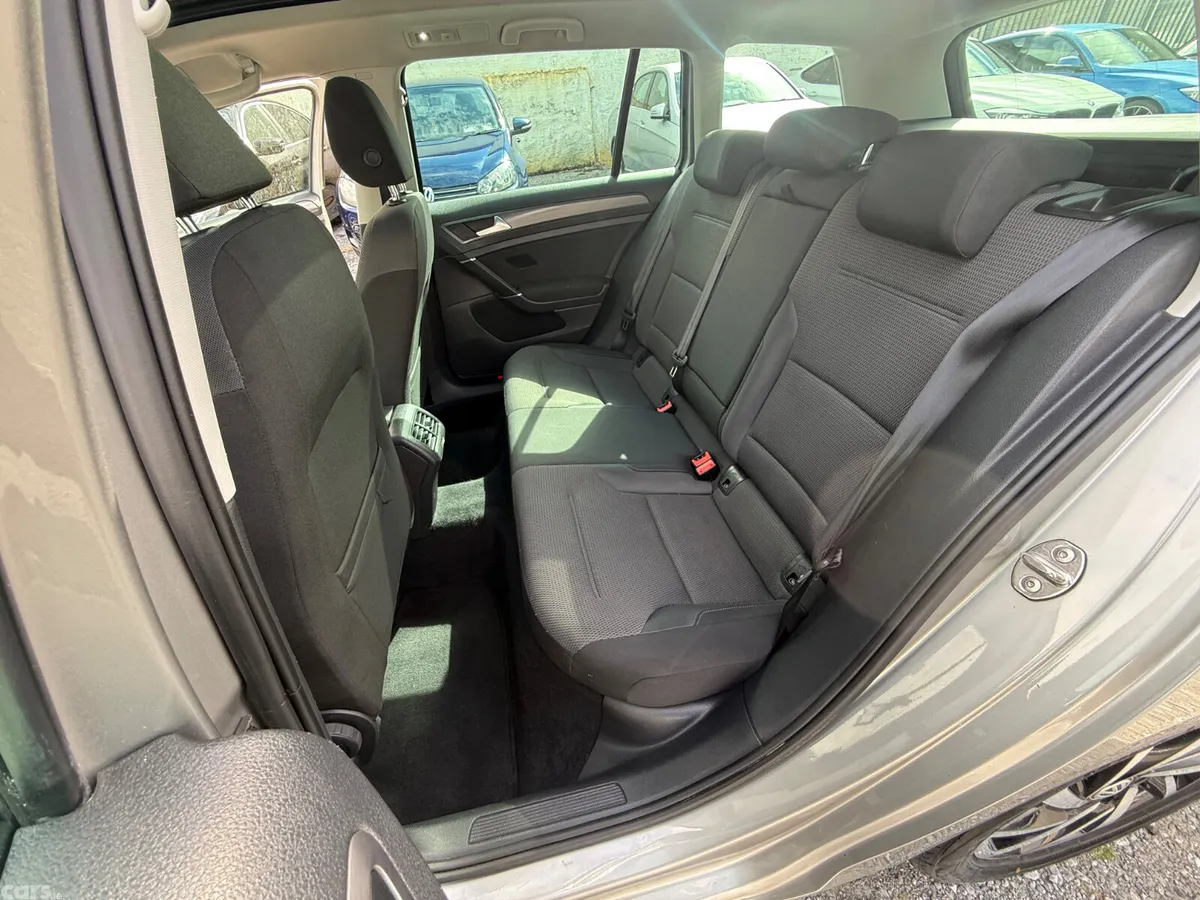 Volkswagen Golf Estate, Diesel, 2019, Silver