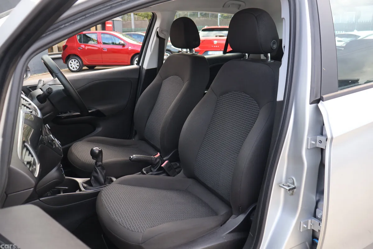 Opel Corsa Hatchback, Petrol, 2016, Silver