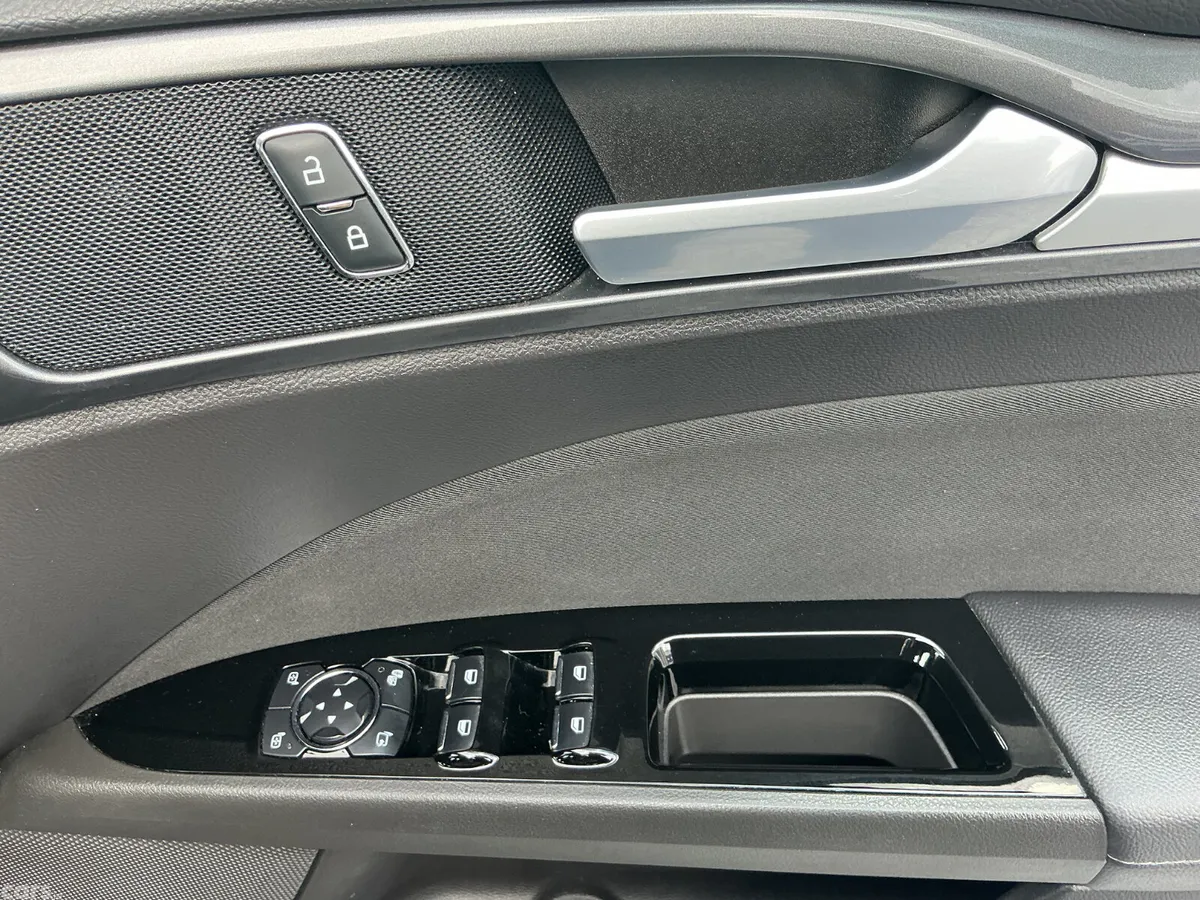 Ford Mondeo Estate, Diesel, 2021, Black