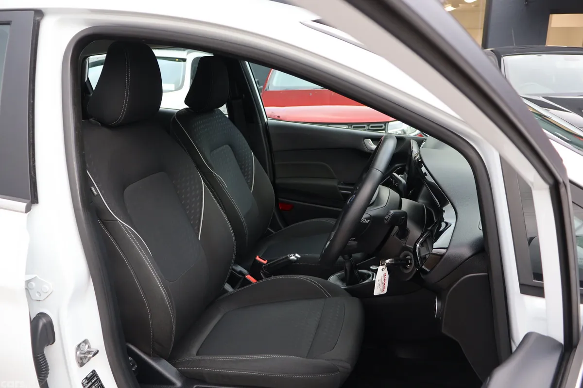 Ford Fiesta Hatchback, Petrol, 2018, White
