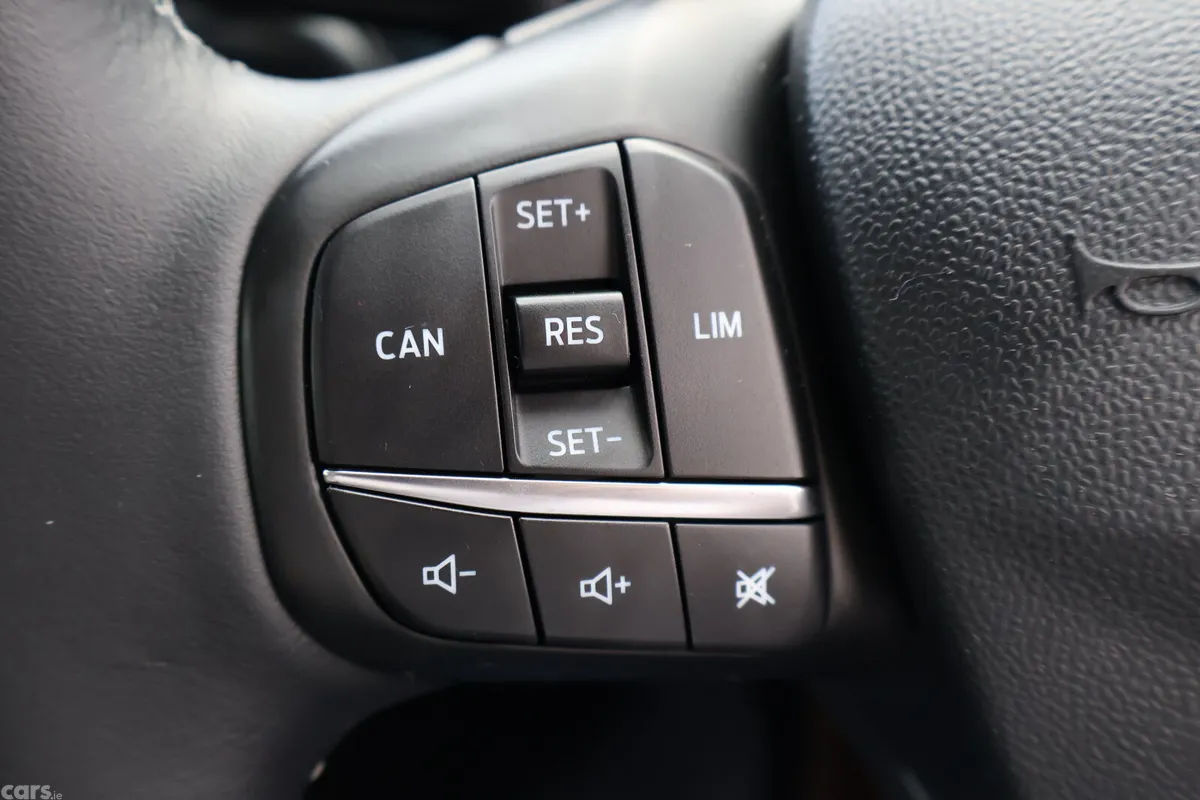 Ford Fiesta Hatchback, Petrol, 2018, White