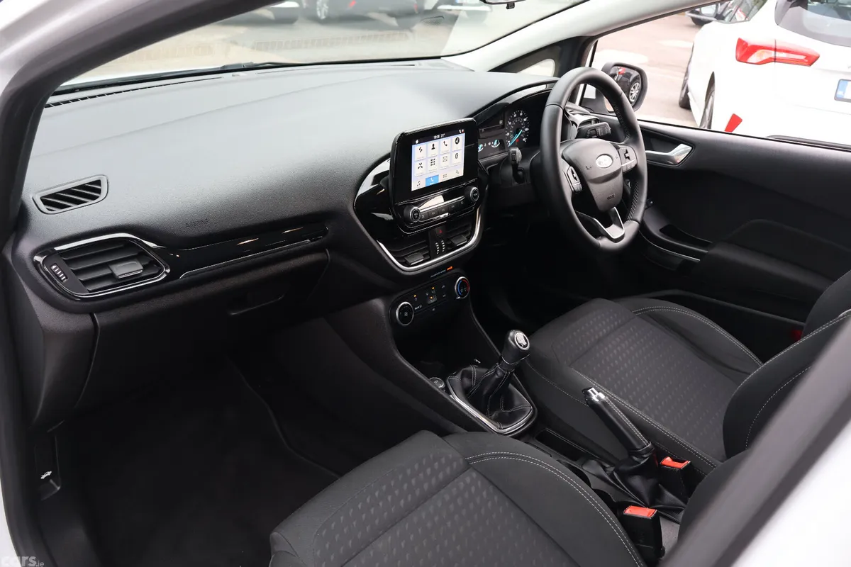 Ford Fiesta Hatchback, Petrol, 2018, White