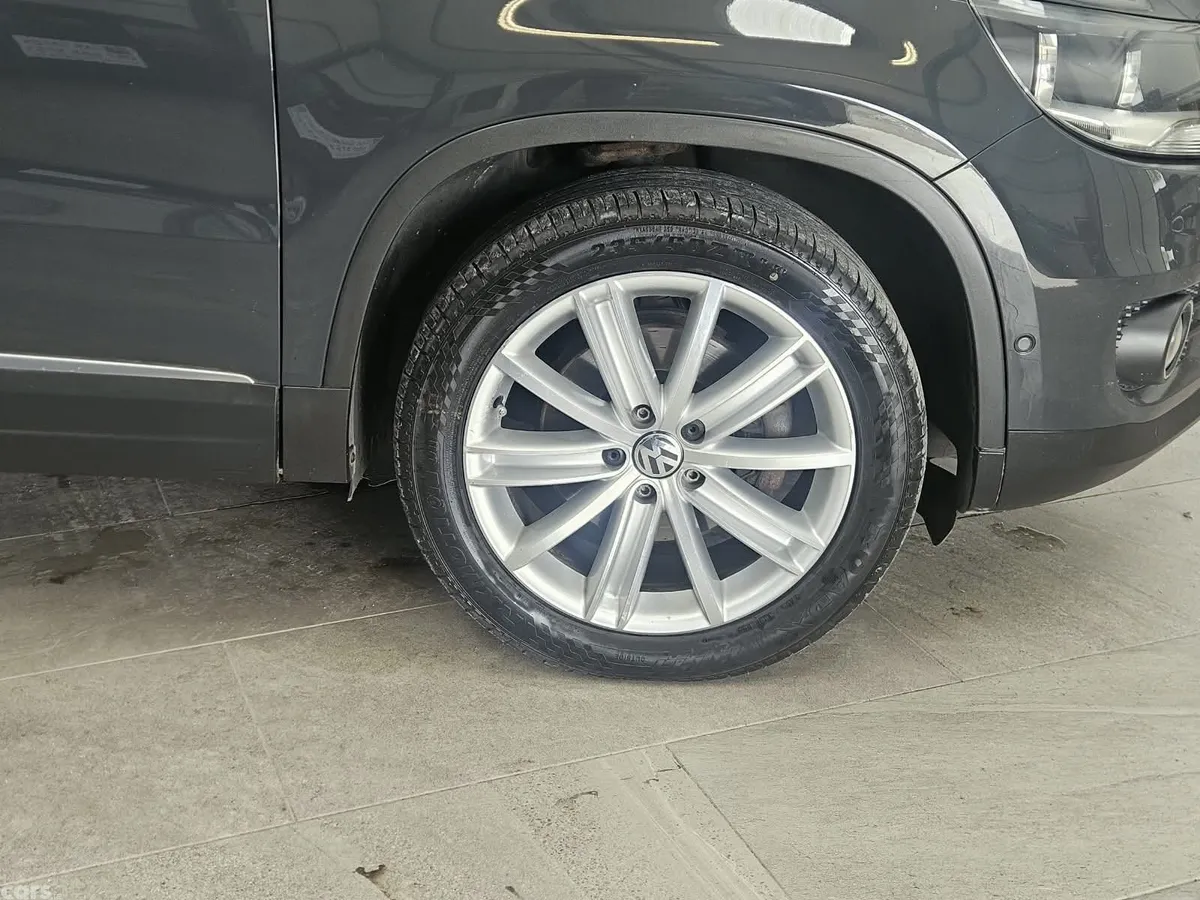 Volkswagen Tiguan SUV, Diesel, 2016, Grey