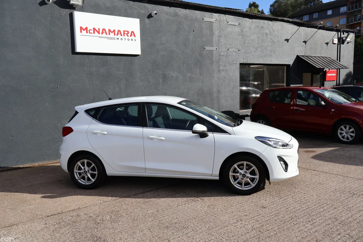 Ford Fiesta Hatchback, Petrol, 2018, White