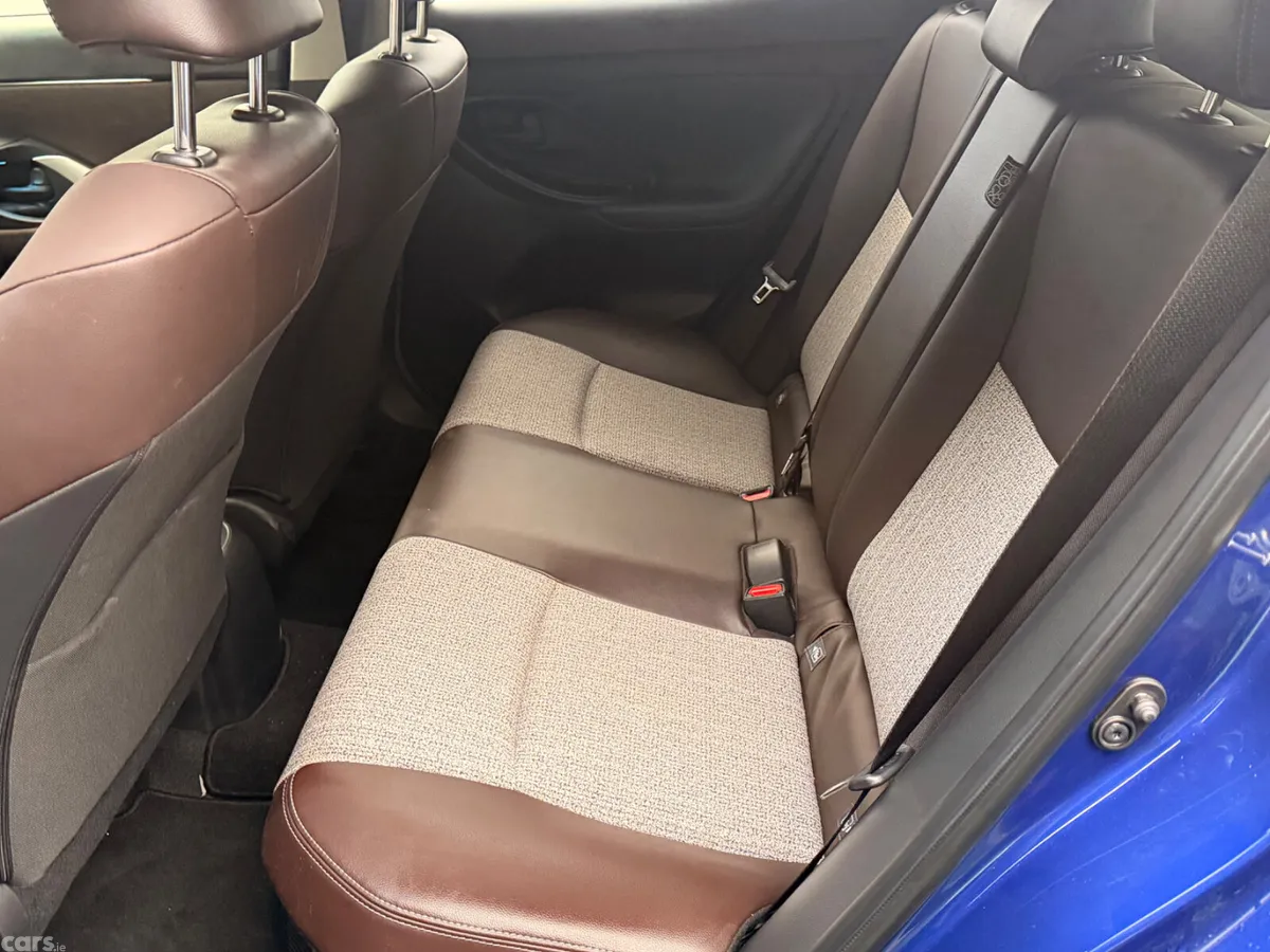 Toyota Yaris Cross MPV, Petrol Hybrid, 2021, Blue
