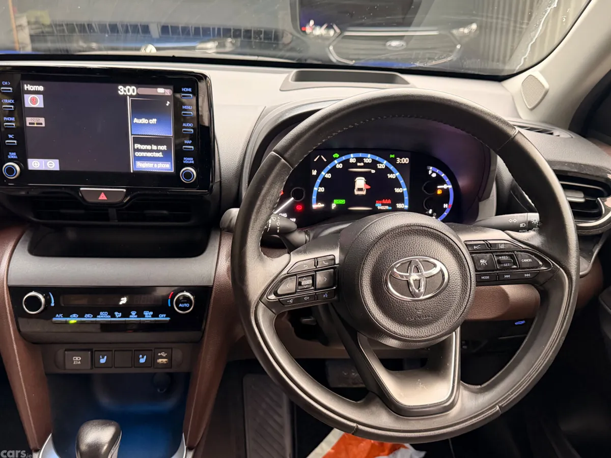 Toyota Yaris Cross MPV, Petrol Hybrid, 2021, Blue