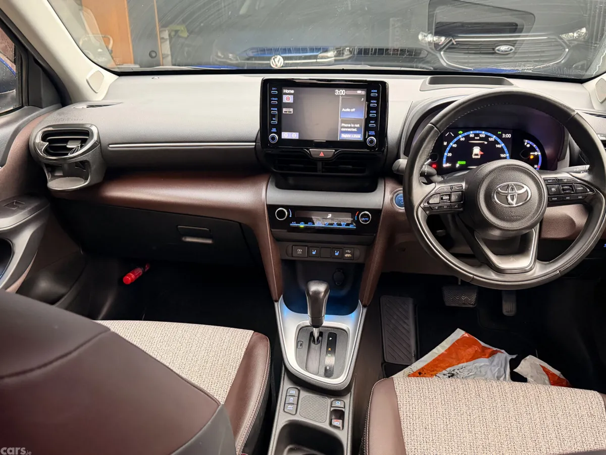 Toyota Yaris Cross MPV, Petrol Hybrid, 2021, Blue