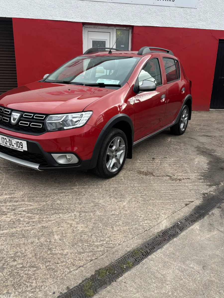 Dacia Sandero Stepway Hatchback, Diesel, 2017, Red