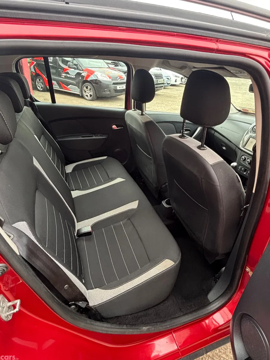 Dacia Sandero Stepway Hatchback, Diesel, 2017, Red
