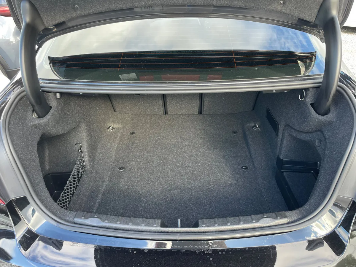BMW 3-Series Saloon, Petrol, 2016, Black