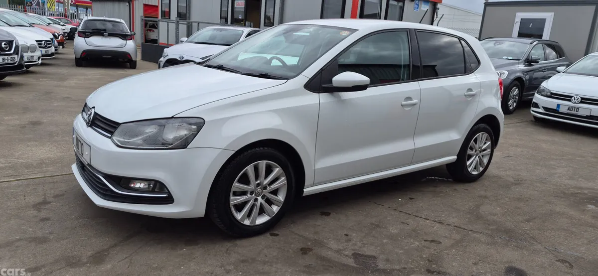 Volkswagen Polo Hatchback, Petrol, 2016, White