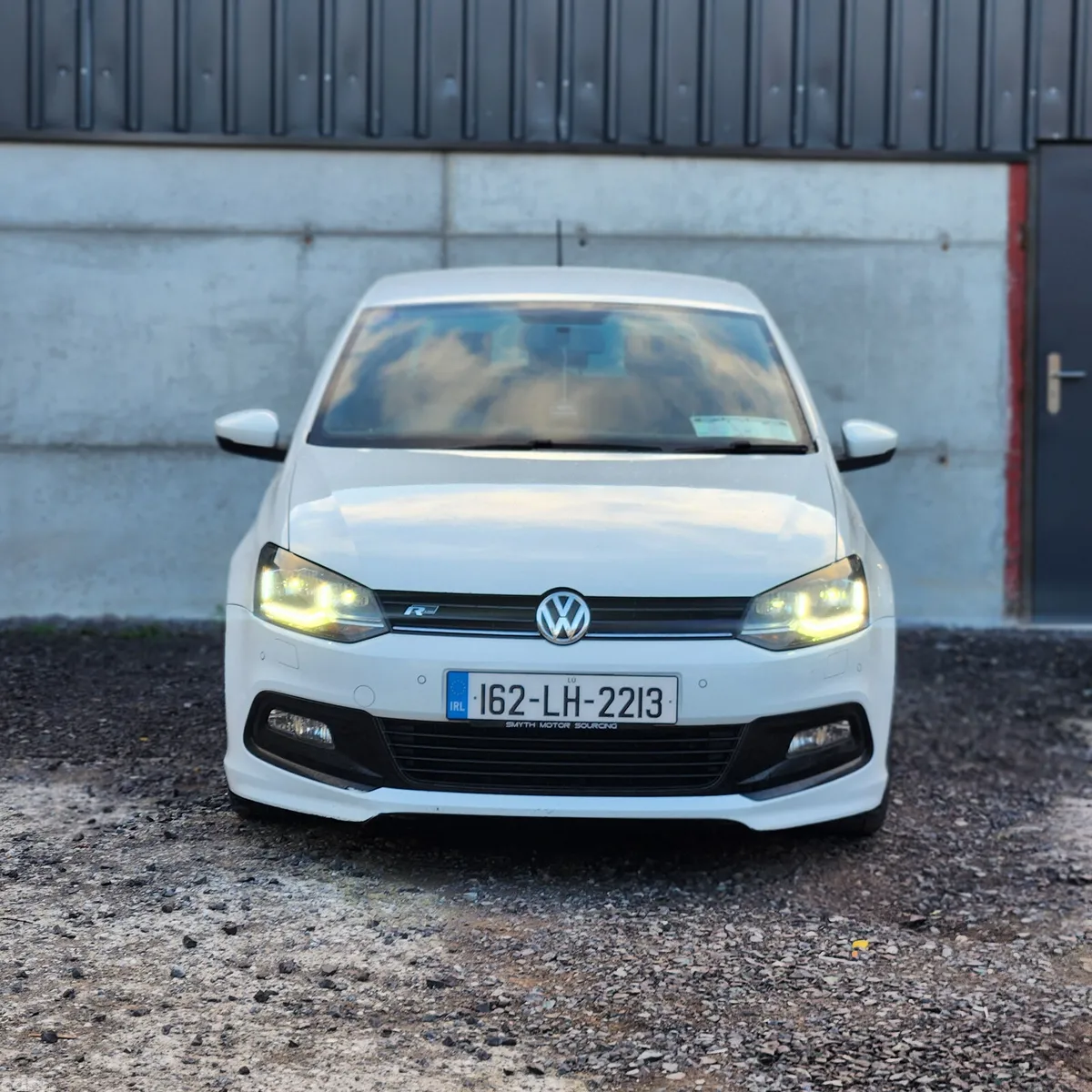 Volkswagen Polo Hatchback, Diesel, 2016, White
