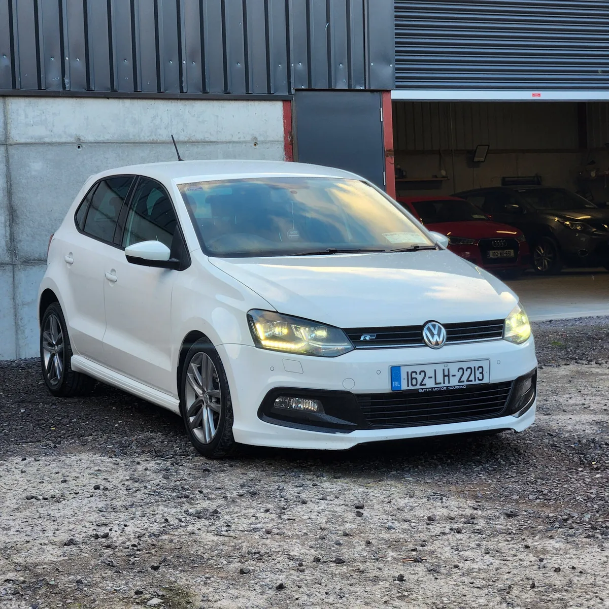 Volkswagen Polo Hatchback, Diesel, 2016, White