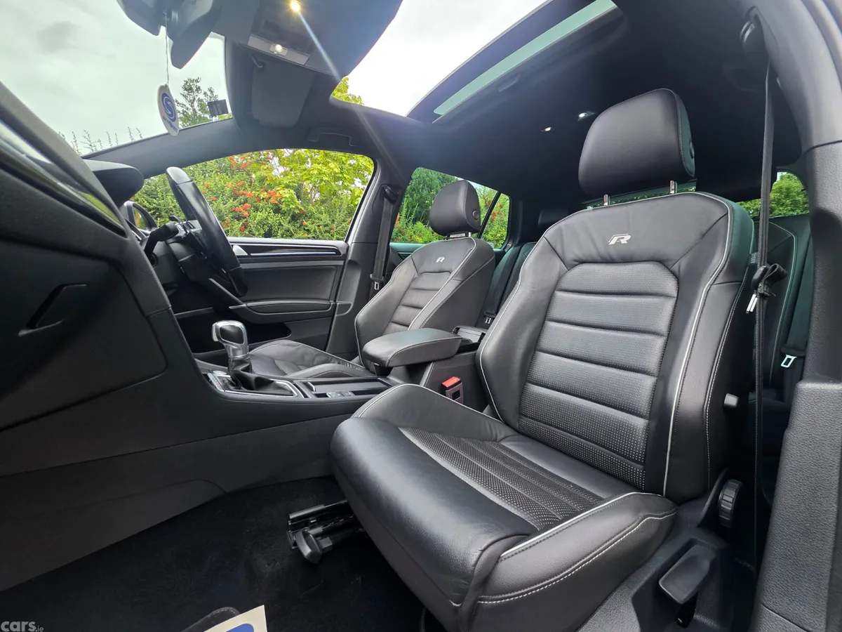 Volkswagen Golf Hatchback, Petrol, 2019, Grey