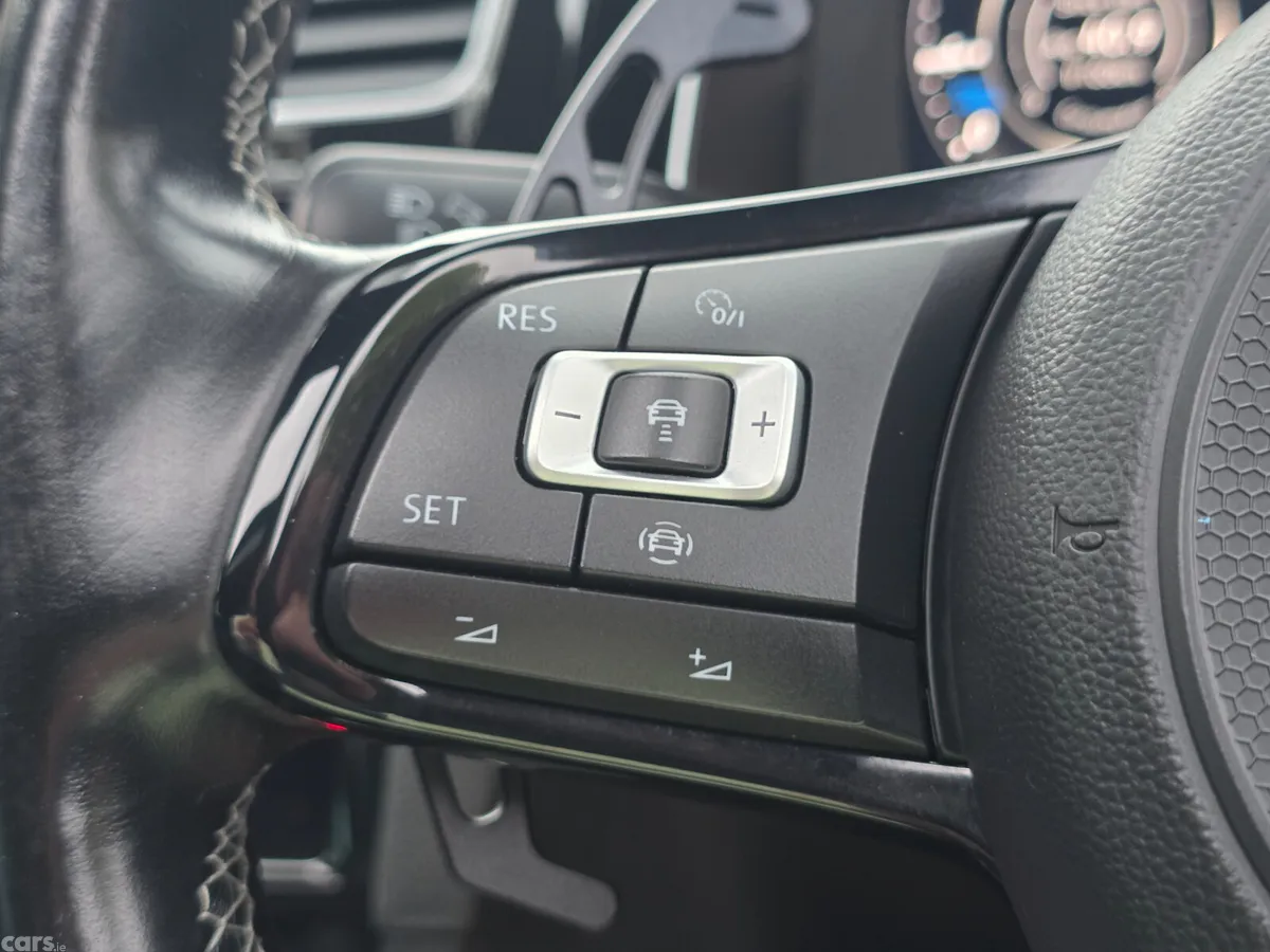 Volkswagen Golf Hatchback, Petrol, 2019, Grey
