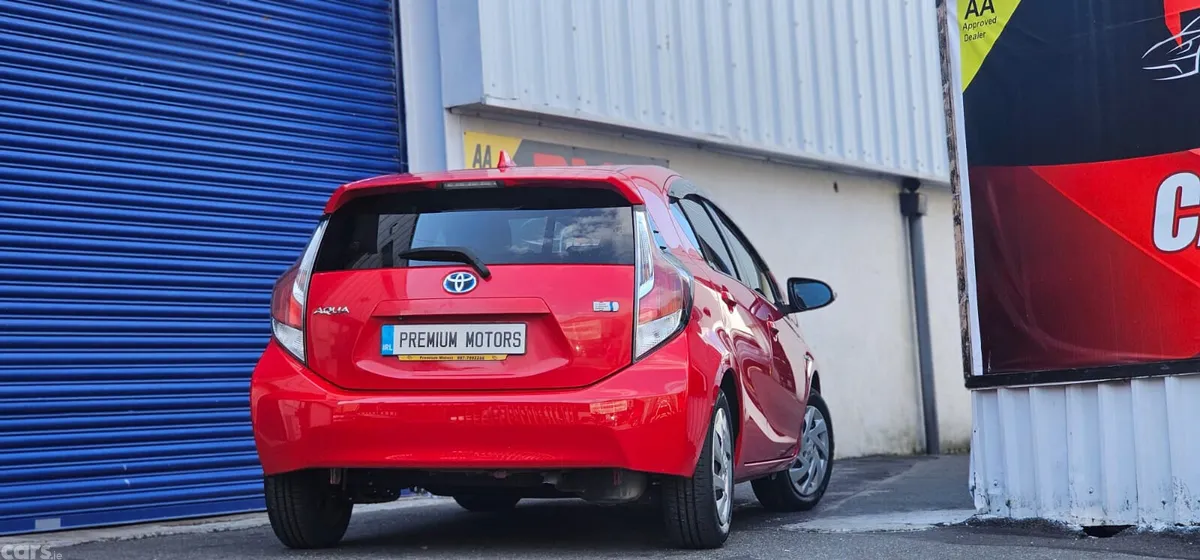 Toyota Aqua Hatchback, Petrol Hybrid, 2015, Red