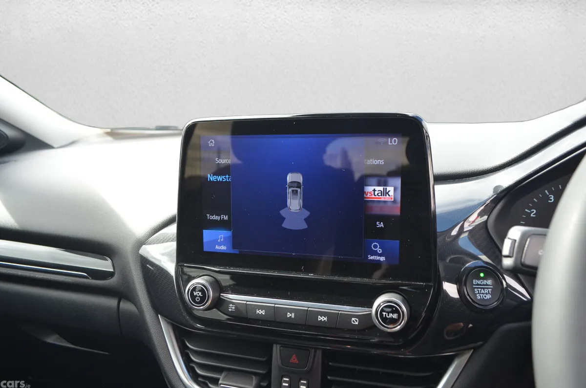 Ford Puma MPV, Petrol Hybrid, 2022, Red